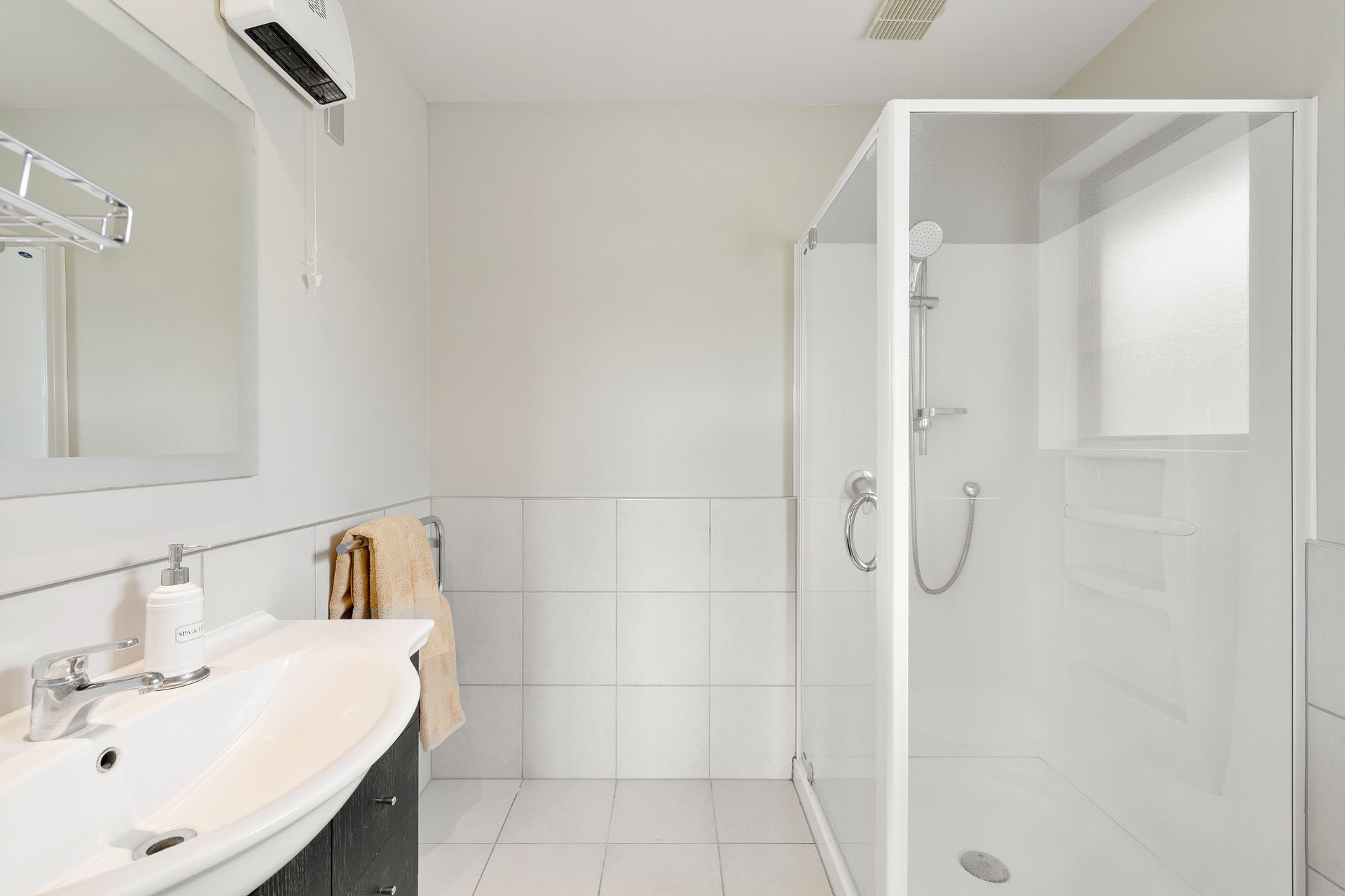 18 Sandalwood Place, Waimairi Beach, Christchurch City, New Zealand