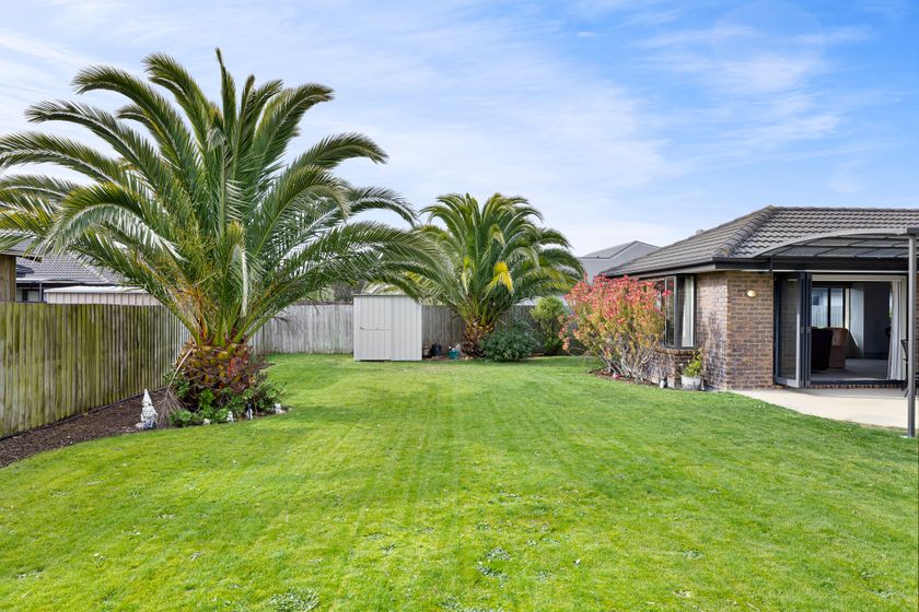 18 Sandalwood Place, Waimairi Beach, Christchurch City