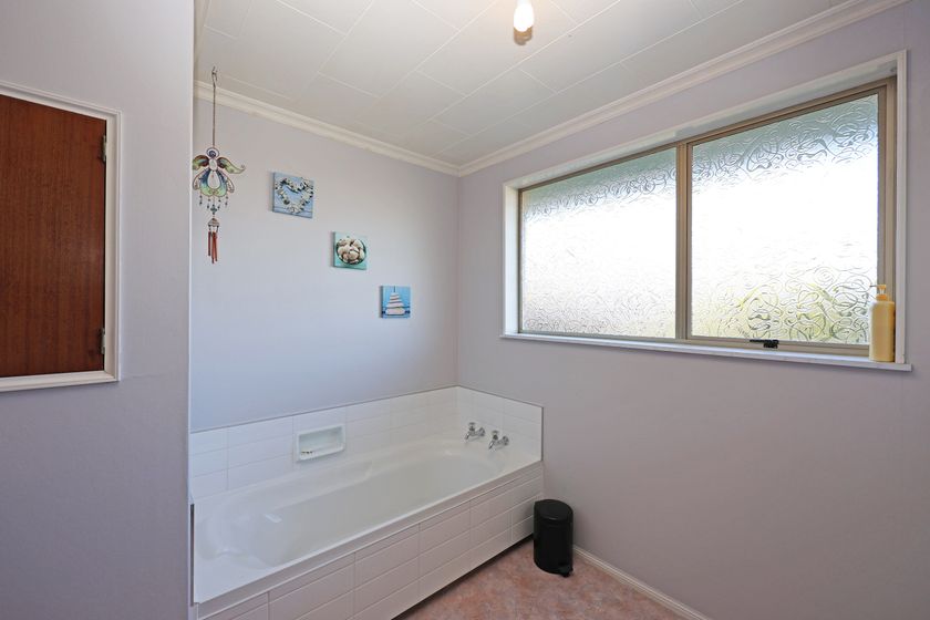 11 Charles Street, Weston, Waitaki