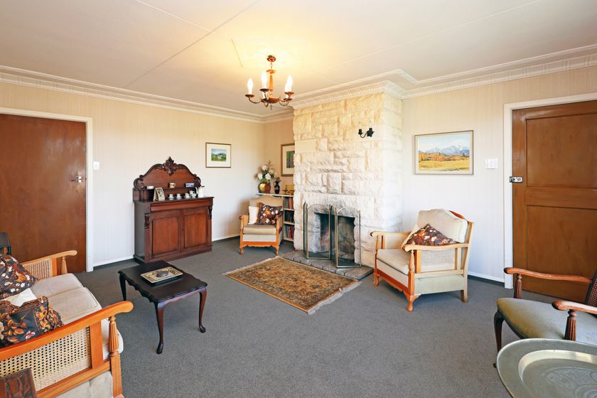 8 Awamoa Road, Oamaru, Waitaki