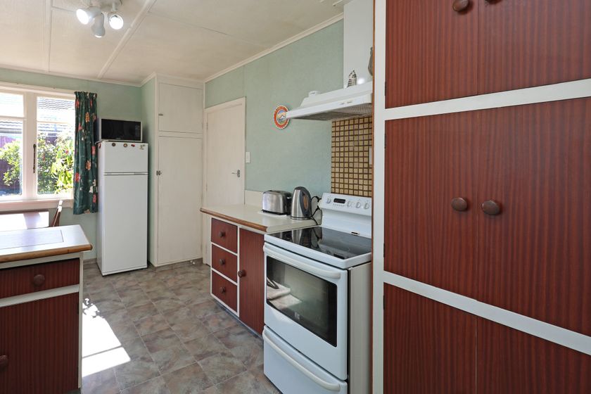 8 Awamoa Road, Oamaru, Waitaki