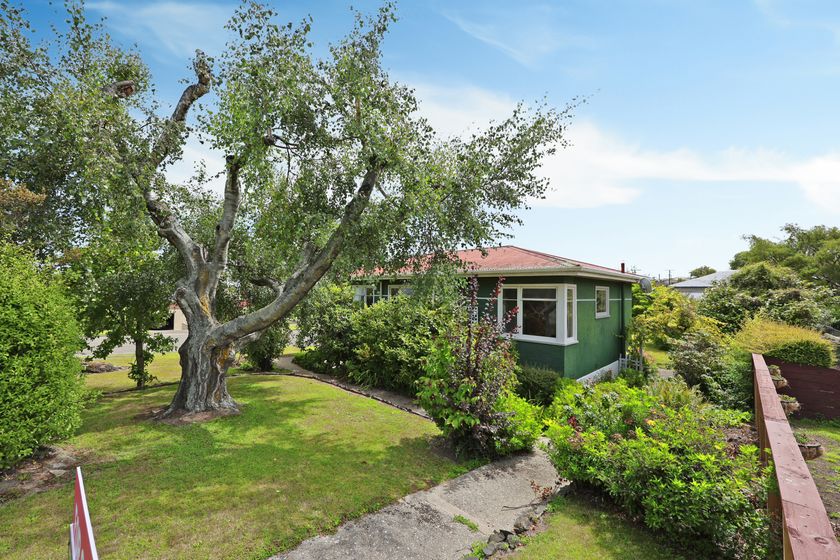 8 Awamoa Road, Oamaru, Waitaki